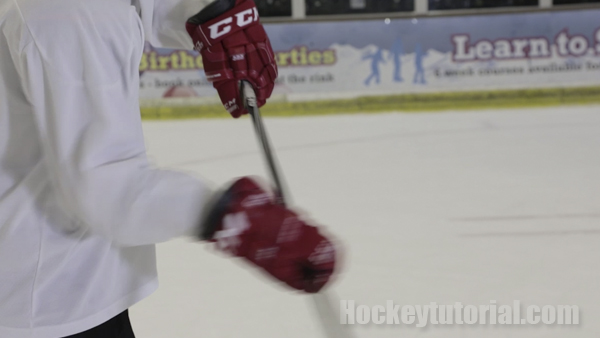 How-to-take-a-snap-shot-for-beginneres-in-ice-hockey-7